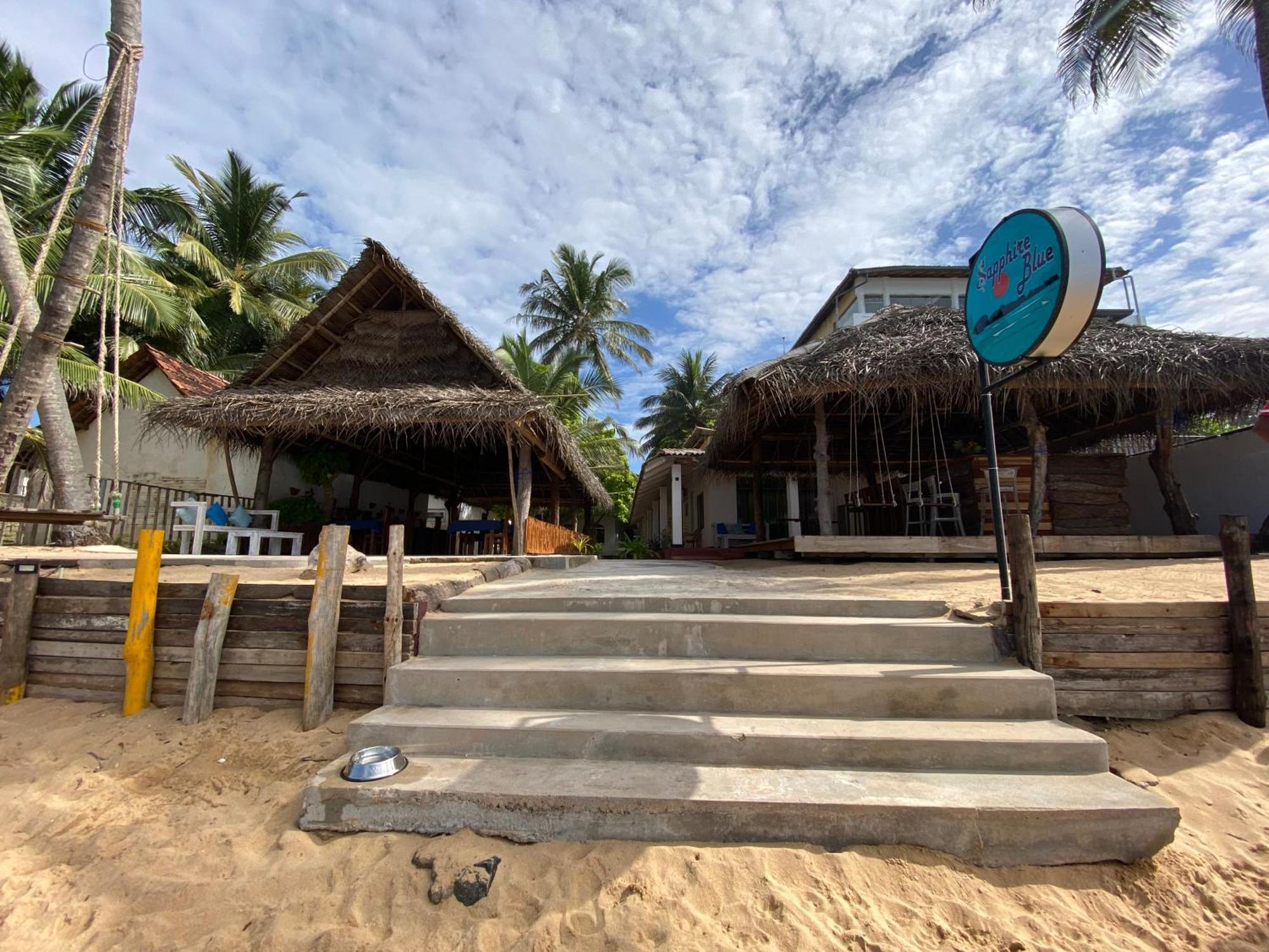 Sapphire Blue Hotel Hikkaduwa Exterior foto